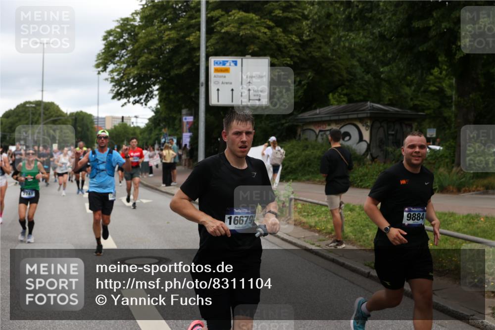 29.06.2025 - hella hamburg halbmarathon Yannick Fuchs http://msf.ph/oto/8311104 29.06.2025 10:50:35 20KM 1583, 1955, 2083, 2741, 3413, 3836, 4152, 5418, 5492, 5570, 6399, 6416, 6835, 7037, 7547, 7716, 8393, 8542, 8652, 8669, 8825, 8968, 9246, 9488, 9727, 9884, 9907, 9934, 10093, 10665, 11083, 11212, 12014, 12348, 12440, 12523, 12590, 12712, 13394, 13666, 13691, 13750, 14139, 14408, 14588, 14678, 14867, 15097, 15407, 15431, 15695, 15712, 16121, 16257, 16261, 16620, 16634, 16679, 17268, 17660, 17993, 18208, 18652, 18719, 18867, 18899, 19091 meine-sportfotos.de