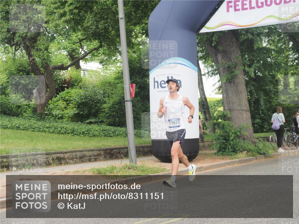29.06.2025 - hella hamburg halbmarathon KatJ http://msf.ph/oto/8311151 29.06.2025 10:15:16 Zwischen KM18-KM19  meine-sportfotos.de