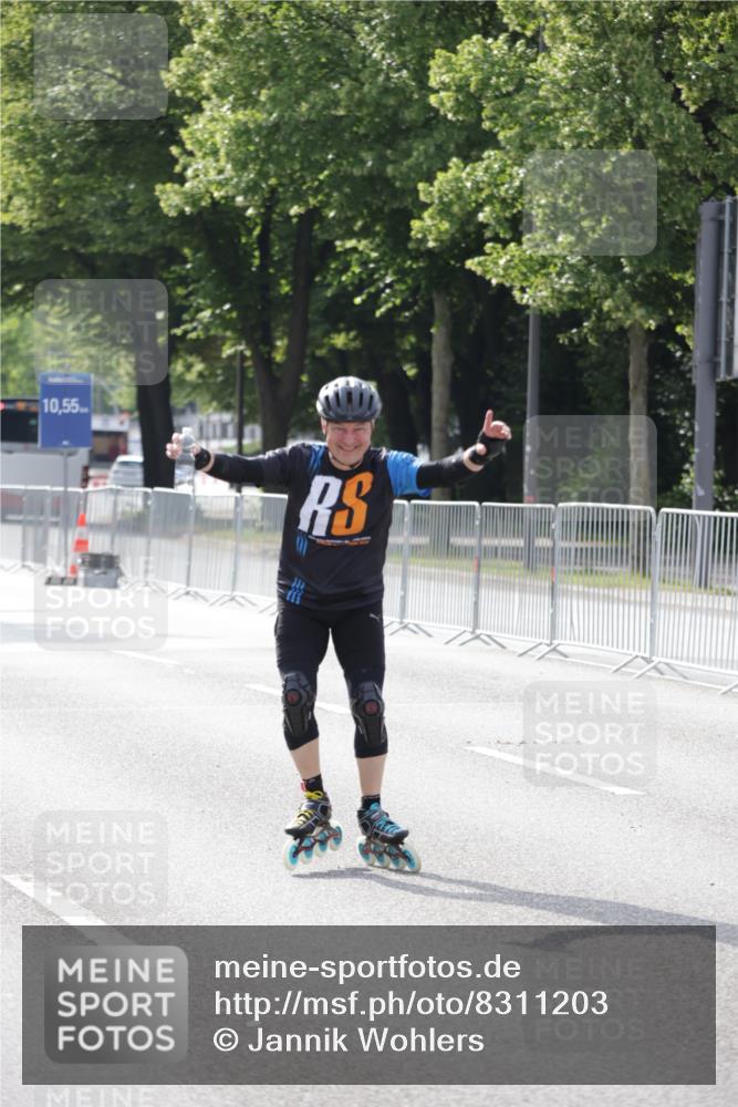29.06.2025 - hella hamburg halbmarathon Jannik Wohlers http://msf.ph/oto/8311203 29.06.2025 08:58:55 Lombardsbrücke  meine-sportfotos.de