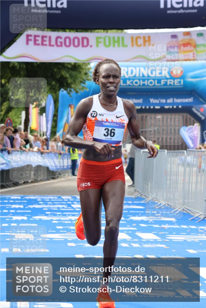 29.06.2025 - hella hamburg halbmarathon Strokosch-Dieckow http://msf.ph/oto/8311211 29.06.2025 10:11:56 Ziel 36 meine-sportfotos.de