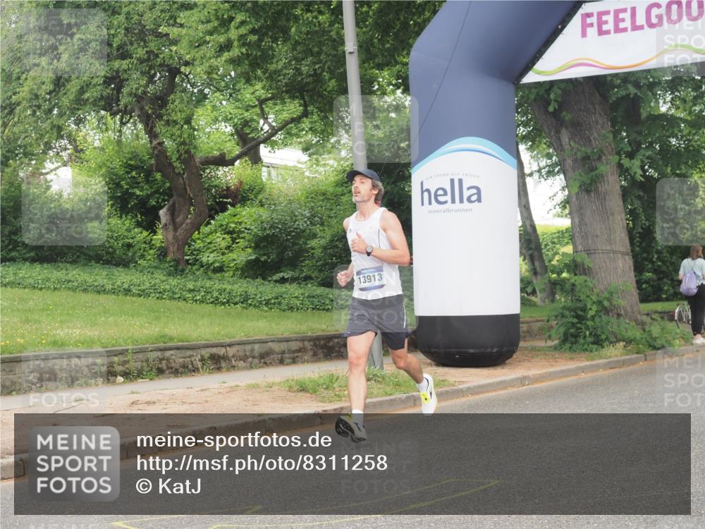 29.06.2025 - hella hamburg halbmarathon KatJ http://msf.ph/oto/8311258 29.06.2025 10:15:17 Zwischen KM18-KM19  meine-sportfotos.de