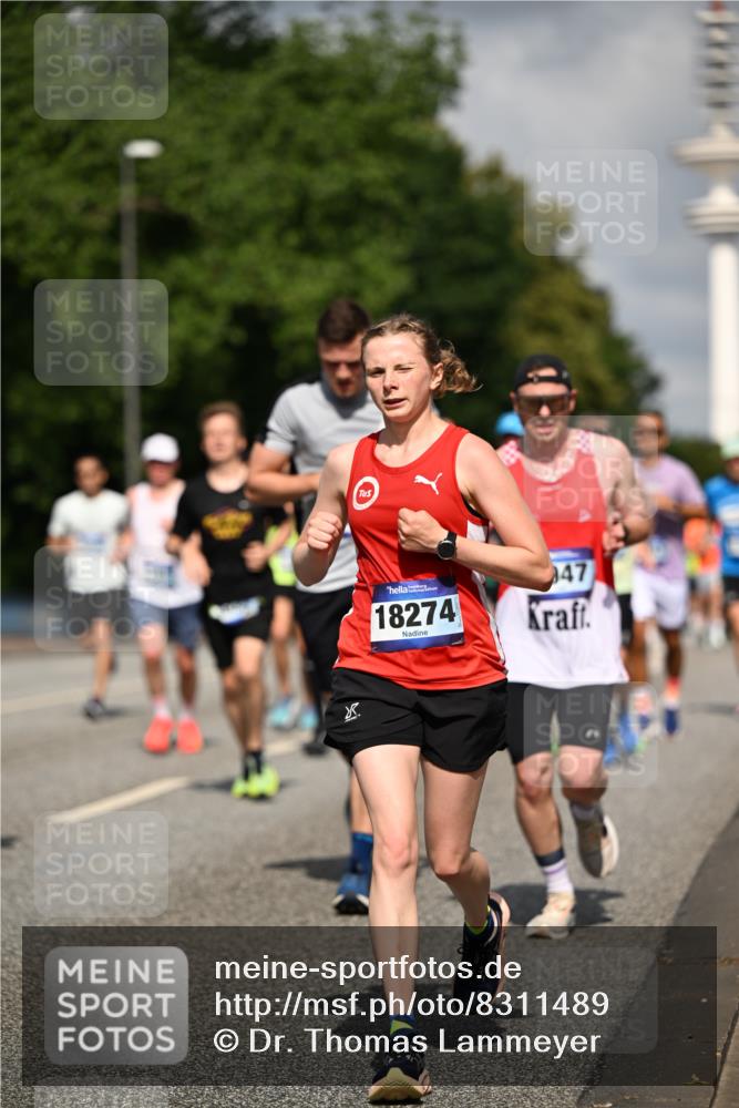 29.06.2025 - hella hamburg halbmarathon Dr. Thomas Lammeyer http://msf.ph/oto/8311489 29.06.2025 09:54:50 Kennedybrücke 1136, 1256, 1912, 1941, 1962, 2579, 2972, 3523, 3700, 3947, 4759, 4843, 4854, 4865, 4888, 4889, 5087, 5275, 5375, 6593, 6639, 6721, 6901, 7116, 7284, 7378, 7635, 7693, 8122, 8319, 8966, 9262, 9313, 9371, 9380, 9755, 9833, 9885, 10193, 10415, 10469 meine-sportfotos.de
