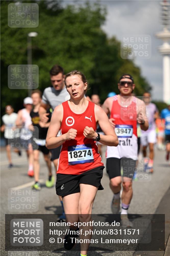 29.06.2025 - hella hamburg halbmarathon Dr. Thomas Lammeyer http://msf.ph/oto/8311571 29.06.2025 09:54:51 Kennedybrücke 1136, 1256, 1912, 1941, 1962, 2579, 2972, 3523, 3700, 3947, 4759, 4843, 4854, 4865, 4888, 4889, 5087, 5275, 5375, 5410, 6593, 6721, 6901, 7116, 7284, 7378, 7635, 7693, 8319, 8966, 9262, 9313, 9371, 9380, 9755, 9833, 9885, 10193, 10415, 10469 meine-sportfotos.de