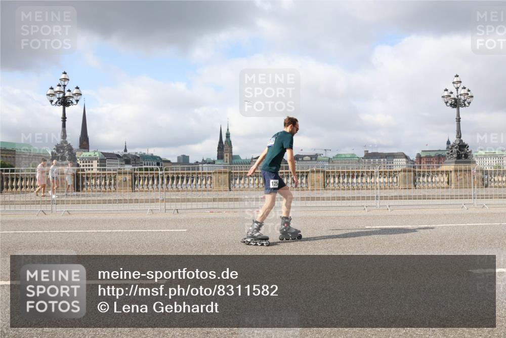 29.06.2025 - hella hamburg halbmarathon Lena Gebhardt http://msf.ph/oto/8311582 29.06.2025 09:06:53 Lombardsbrücke 125 meine-sportfotos.de