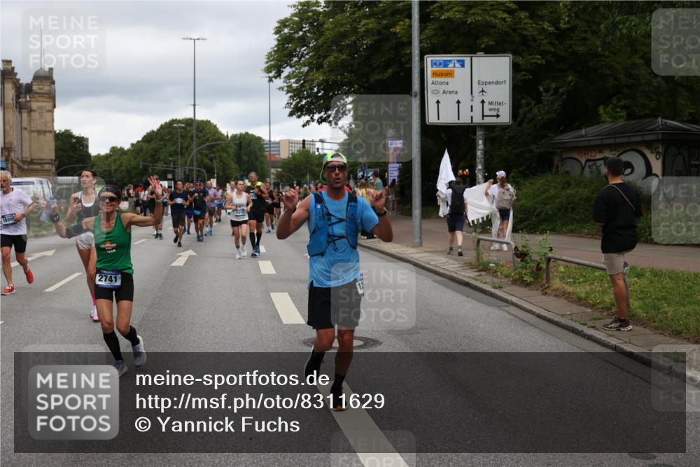 29.06.2025 - hella hamburg halbmarathon Yannick Fuchs http://msf.ph/oto/8311629 29.06.2025 10:50:36 20KM 1583, 1955, 2083, 2741, 3413, 3836, 4152, 4940, 5418, 5492, 5570, 6399, 6416, 6835, 7037, 7547, 7716, 8393, 8542, 8652, 8669, 8825, 9488, 9727, 9884, 9907, 9934, 10093, 10212, 10665, 11083, 11212, 12014, 12348, 12440, 12523, 12590, 12712, 13394, 13666, 13691, 13750, 14139, 14408, 14588, 14678, 14867, 15097, 15407, 15431, 15695, 15712, 16121, 16257, 16261, 16634, 16679, 17268, 17660, 17993, 18208, 18652, 18719, 18867, 18899, 19091 meine-sportfotos.de