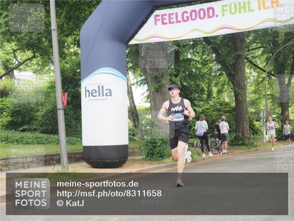 29.06.2025 - hella hamburg halbmarathon KatJ http://msf.ph/oto/8311658 29.06.2025 10:15:23 Zwischen KM18-KM19  meine-sportfotos.de