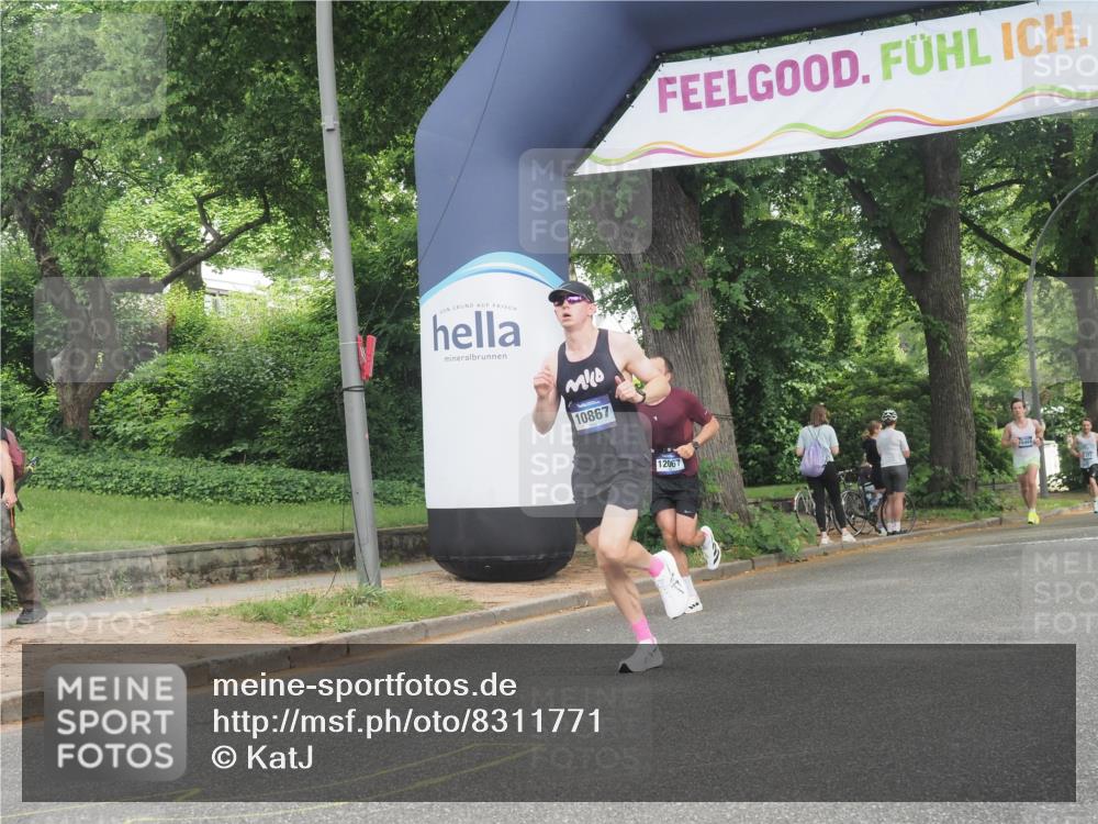 29.06.2025 - hella hamburg halbmarathon KatJ http://msf.ph/oto/8311771 29.06.2025 10:15:23 Zwischen KM18-KM19  meine-sportfotos.de