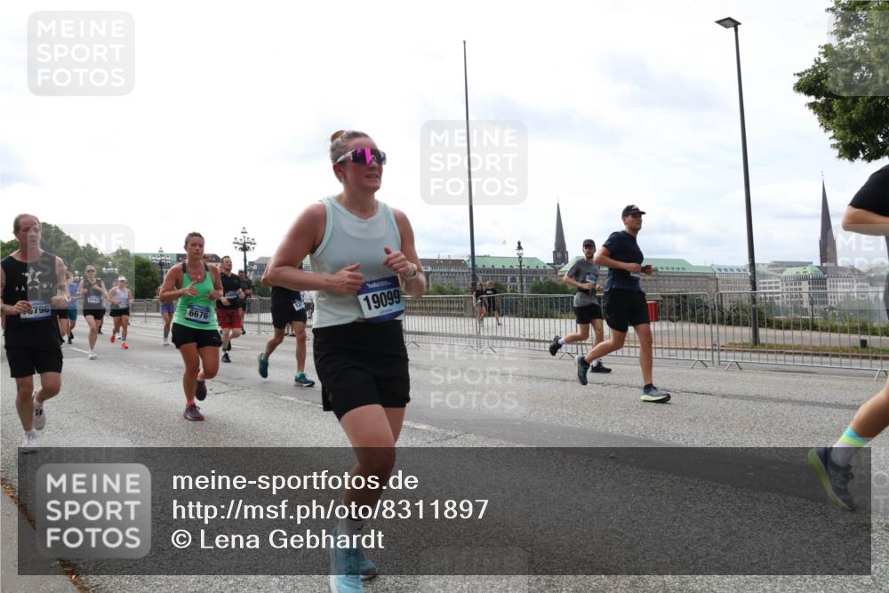 29.06.2025 - hella hamburg halbmarathon Lena Gebhardt http://msf.ph/oto/8311897 29.06.2025 10:22:02 Lombardsbrücke 796, 10167, 6676, 19099, 1003, 1072, 1158, 1191, 1250, 1294, 1419, 1668, 1958, 1963, 2009, 2022, 2063, 2172, 2315, 2353, 2514, 2529, 2744, 3050, 3172, 3458, 3606, 3768, 3995, 4046, 4113, 4114, 4289, 4366, 4375, 4376, 4829, 4970, 5122, 5641, 5759, 5957, 6086, 6307, 6475, 6676, 6805, 6881, 6977, 7075, 7162, 7612, 7672, 8286, 8431, 8715, 8860, 8884, 8896, 8954, 8959, 9002, 9062, 9369, 9483 meine-sportfotos.de