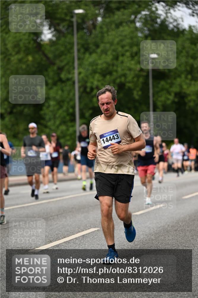 29.06.2025 - hella hamburg halbmarathon Dr. Thomas Lammeyer http://msf.ph/oto/8312026 29.06.2025 10:38:33 Kennedybrücke 1025, 1705, 1787, 2276, 2376, 2464, 2496, 2510, 2511, 3145, 3829, 4479, 4540, 4942, 5609, 5691, 6034, 6105, 6109, 6574, 6718, 6727, 6843, 7324, 7329, 7644, 8021, 8202, 8282, 8589, 9094, 9379, 9448, 9514, 10007, 10564, 10674, 11122, 11245, 11338, 11432 meine-sportfotos.de