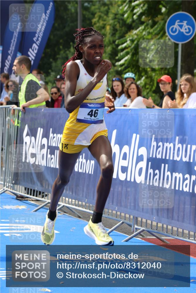 29.06.2025 - hella hamburg halbmarathon Strokosch-Dieckow http://msf.ph/oto/8312040 29.06.2025 10:11:07 Ziel 46 meine-sportfotos.de