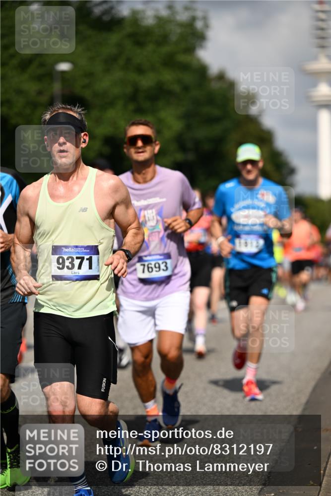 29.06.2025 - hella hamburg halbmarathon Dr. Thomas Lammeyer http://msf.ph/oto/8312197 29.06.2025 09:54:54 Kennedybrücke 1136, 1256, 1912, 1941, 1962, 2972, 3523, 3700, 3947, 4759, 4843, 4854, 4865, 5275, 5375, 5410, 6593, 6721, 6901, 7116, 7284, 7378, 7635, 7693, 8319, 8871, 9262, 9313, 9371, 9380, 9755, 9833, 9885, 10193, 10375, 10415, 10469 meine-sportfotos.de