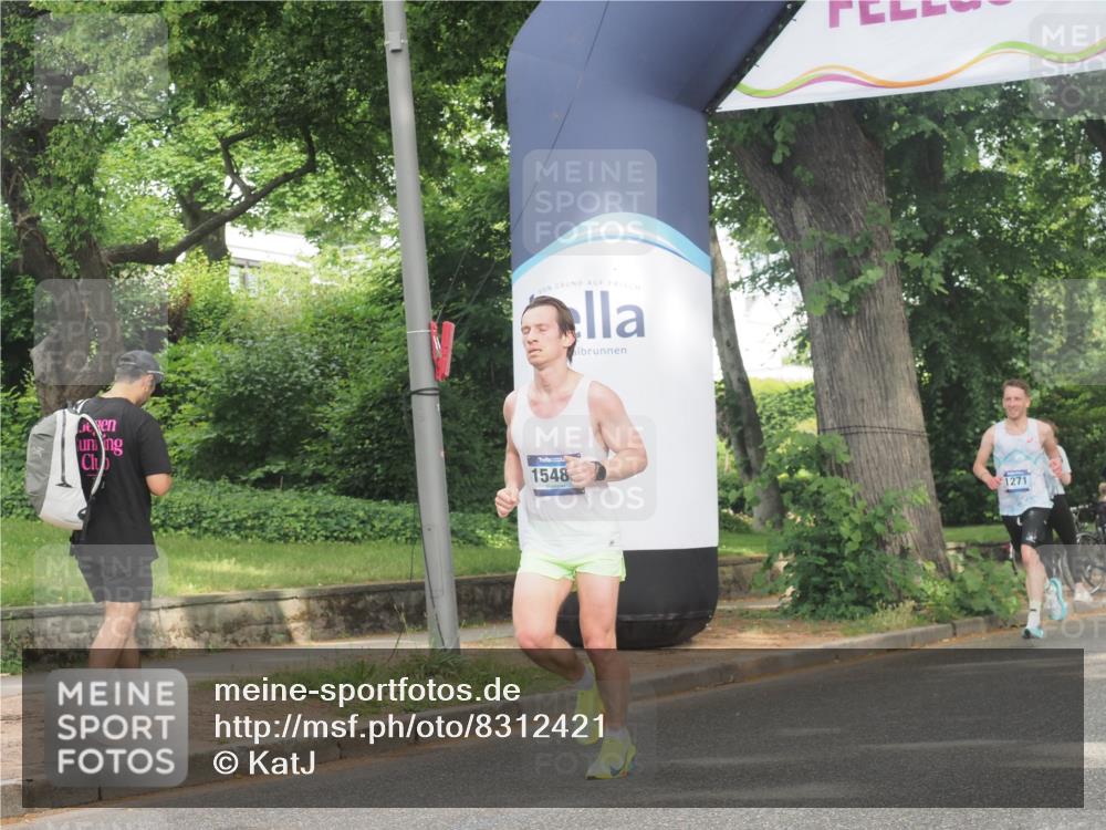 29.06.2025 - hella hamburg halbmarathon KatJ http://msf.ph/oto/8312421 29.06.2025 10:15:28 Zwischen KM18-KM19  meine-sportfotos.de