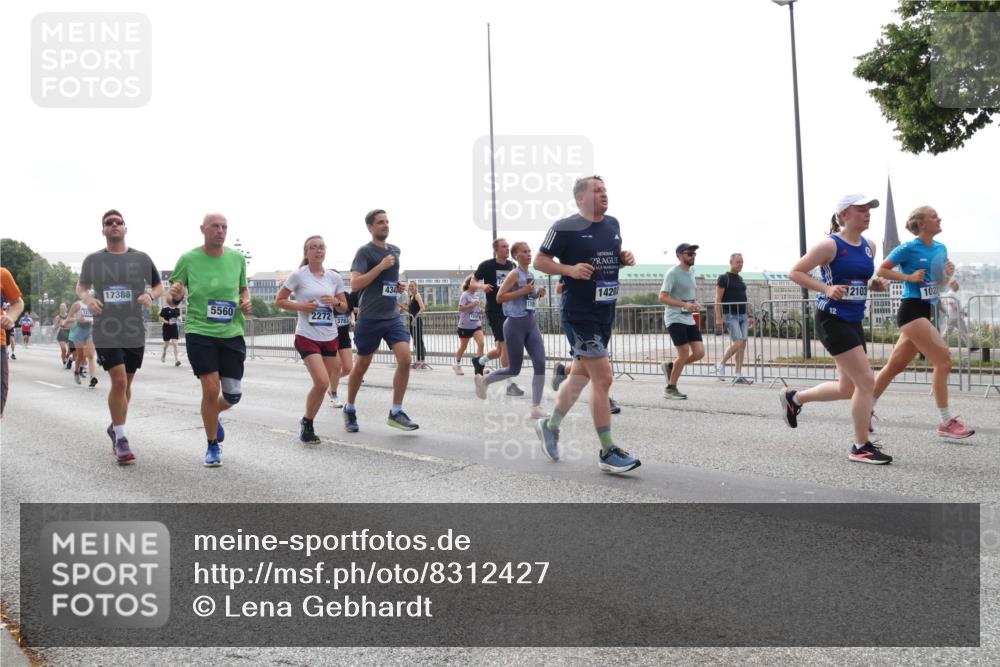 29.06.2025 - hella hamburg halbmarathon Lena Gebhardt http://msf.ph/oto/8312427 29.06.2025 10:37:19 Lombardsbrücke 17388, 5560, 2272, 13783, 434, 1420, 2103, 102, 12, 1022, 1118, 1253, 1276, 1337, 1339, 1488, 1490, 1597, 1819, 1952, 1954, 2016, 2031, 2072, 2104, 2272, 2480, 2486, 2640, 3127, 3165, 3633, 3714, 3873, 3895, 4097, 4347, 4733, 5146, 5171, 5186, 5224, 5538, 5560, 5640, 5786, 5790, 5940, 6172, 6359, 6584, 6804, 6821, 6955, 7085, 7124, 7202, 7235, 7544, 7707, 7777, 7823, 8007, 8257, 8258, 8315, 8758, 8811, 8843, 8936, 8937, 9054, 9055, 9524, 12123, 16680 meine-sportfotos.de