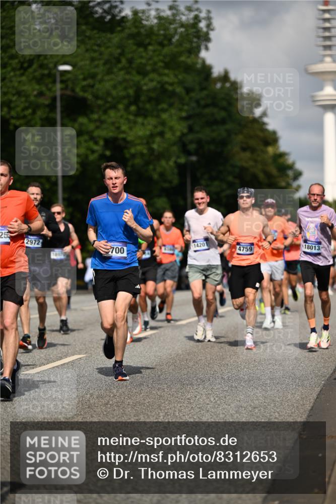 29.06.2025 - hella hamburg halbmarathon Dr. Thomas Lammeyer http://msf.ph/oto/8312653 29.06.2025 09:54:57 Kennedybrücke 1136, 1256, 1570, 1912, 1941, 1962, 2972, 3523, 3700, 3947, 4759, 4843, 4854, 4865, 5275, 5375, 5410, 6593, 6901, 7363, 7378, 7693, 7962, 8871, 9262, 9371, 9380, 9755, 9833, 9885, 10193, 10375, 10415, 10469, 11417 meine-sportfotos.de