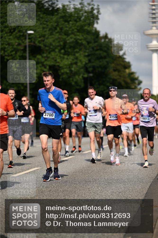 29.06.2025 - hella hamburg halbmarathon Dr. Thomas Lammeyer http://msf.ph/oto/8312693 29.06.2025 09:54:58 Kennedybrücke 1136, 1256, 1570, 1912, 1941, 2972, 3523, 3700, 3947, 4759, 4843, 4854, 4865, 4999, 5275, 5375, 5410, 6593, 7105, 7363, 7378, 7693, 7962, 8871, 9262, 9371, 9380, 9755, 9833, 9885, 10193, 10375, 10415, 10469, 11417 meine-sportfotos.de