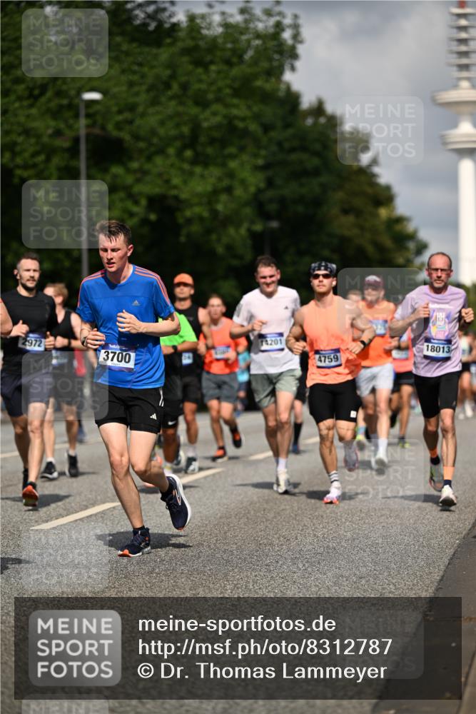 29.06.2025 - hella hamburg halbmarathon Dr. Thomas Lammeyer http://msf.ph/oto/8312787 29.06.2025 09:54:58 Kennedybrücke 1136, 1256, 1570, 1912, 1941, 2972, 3523, 3700, 3947, 4759, 4843, 4854, 4865, 4999, 5275, 5375, 5410, 6593, 7105, 7363, 7378, 7693, 7962, 8871, 9262, 9371, 9380, 9755, 9833, 9885, 10193, 10375, 10415, 10469, 11417 meine-sportfotos.de
