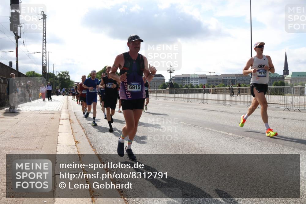 29.06.2025 - hella hamburg halbmarathon Lena Gebhardt http://msf.ph/oto/8312791 29.06.2025 09:47:16 Lombardsbrücke 222, 1002, 19059, 6915, 774, 7972, 8888, 1002, 1053, 1396, 1407, 1411, 1577, 1910, 1959, 2121, 2228, 2563, 2774, 2836, 3005, 3783, 3790, 3935, 4246, 4740, 5193, 5660, 5961, 6032, 6305, 6473, 6915, 7080, 7466, 7622, 7831, 7867, 7972, 8323, 8366, 9171, 9376, 9508, 9519, 10477, 10771, 11055, 11370, 11806, 11898, 12137, 12204, 12704, 12899, 13029, 13148, 13199, 13493, 13494, 13729, 13771, 13972, 13991, 14069, 14385, 14459 meine-sportfotos.de