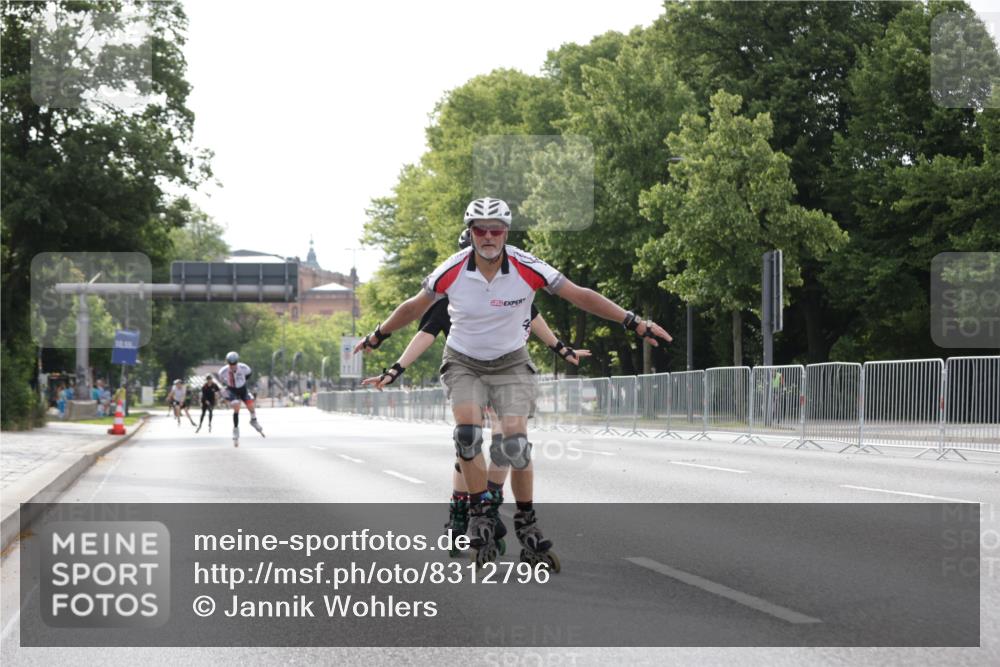 29.06.2025 - hella hamburg halbmarathon Jannik Wohlers http://msf.ph/oto/8312796 29.06.2025 08:59:09 Lombardsbrücke  meine-sportfotos.de