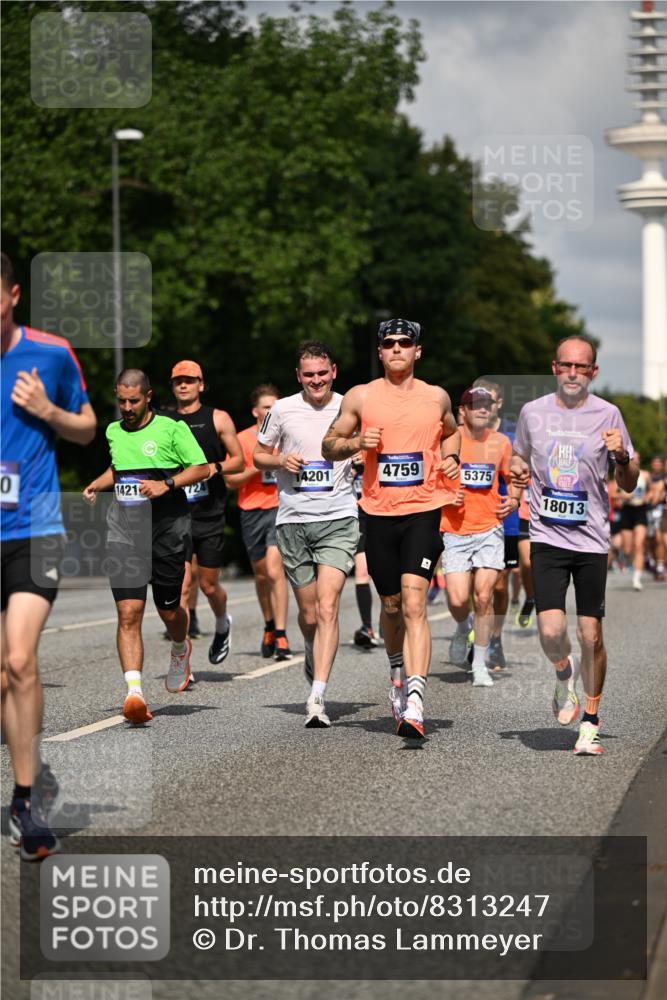 29.06.2025 - hella hamburg halbmarathon Dr. Thomas Lammeyer http://msf.ph/oto/8313247 29.06.2025 09:54:59 Kennedybrücke 1136, 1256, 1570, 1903, 1912, 1941, 2972, 3523, 3700, 3947, 4759, 4843, 4854, 4865, 4999, 5275, 5375, 5410, 6593, 7105, 7363, 7378, 7693, 7962, 8346, 8871, 9262, 9364, 9371, 9380, 9755, 9833, 9885, 10193, 10375, 10415, 10469, 11417 meine-sportfotos.de
