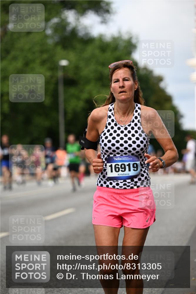29.06.2025 - hella hamburg halbmarathon Dr. Thomas Lammeyer http://msf.ph/oto/8313305 29.06.2025 10:38:39 Kennedybrücke 1025, 1705, 1787, 2376, 2496, 2510, 2511, 2801, 3145, 3420, 3829, 4479, 4540, 4942, 5609, 6034, 6105, 6109, 6718, 6727, 6843, 7324, 7329, 7644, 8021, 8202, 8589, 8965, 9094, 9379, 9448, 9514, 10674, 11122, 11245, 11432 meine-sportfotos.de