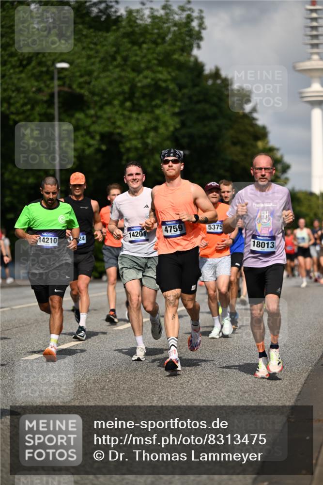 29.06.2025 - hella hamburg halbmarathon Dr. Thomas Lammeyer http://msf.ph/oto/8313475 29.06.2025 09:54:59 Kennedybrücke 1136, 1256, 1570, 1903, 1912, 1941, 2972, 3523, 3700, 3947, 4759, 4843, 4854, 4865, 4999, 5275, 5375, 5410, 6593, 7105, 7363, 7378, 7693, 7962, 8346, 8871, 9262, 9364, 9371, 9380, 9755, 9833, 9885, 10193, 10375, 10415, 10469, 11417 meine-sportfotos.de
