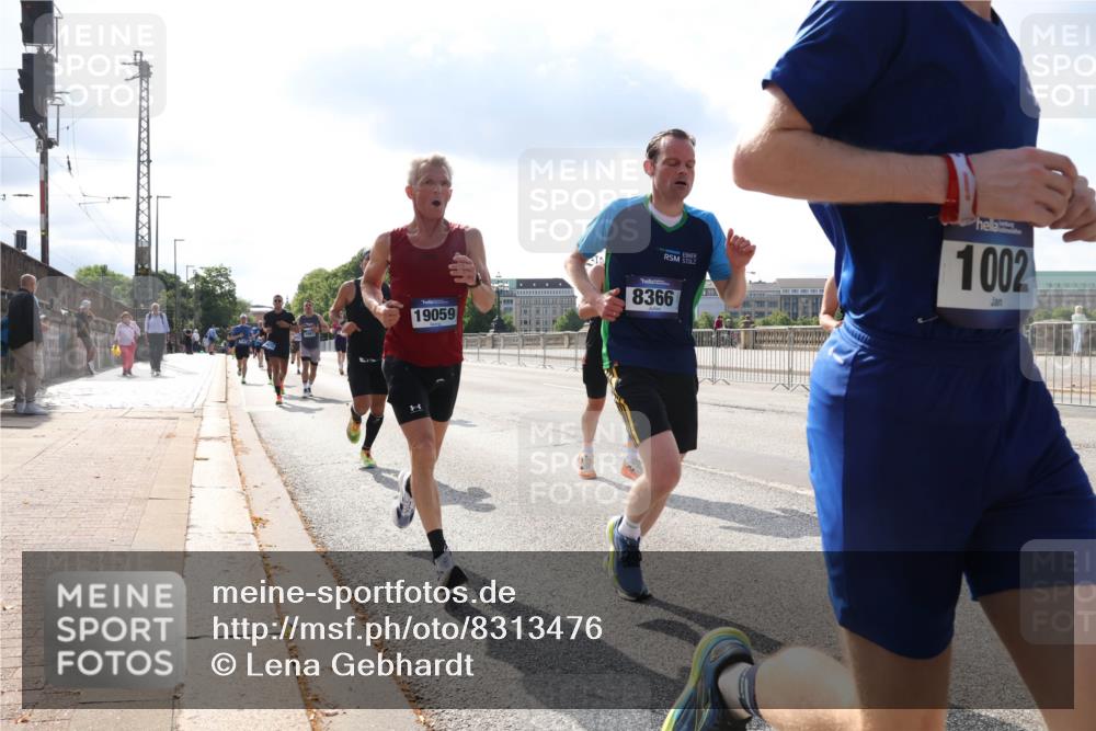 29.06.2025 - hella hamburg halbmarathon Lena Gebhardt http://msf.ph/oto/8313476 29.06.2025 09:47:18 Lombardsbrücke 19059, 8366, 1002, 888885, 1002, 1053, 1217, 1396, 1407, 1411, 1577, 1910, 1959, 2121, 2228, 2404, 2563, 2774, 2836, 2851, 3005, 3783, 3790, 3935, 4246, 4740, 5193, 5660, 5961, 6032, 6305, 6473, 6915, 7080, 7466, 7622, 7831, 7867, 7972, 8323, 8366, 8395, 9171, 9376, 9508, 9519, 10477, 10771, 11055, 11370, 11806, 11898, 12137, 12204, 12704, 13029, 13148, 13199, 13729, 13771, 13972, 13991, 14069, 14385, 14459, 18419 meine-sportfotos.de