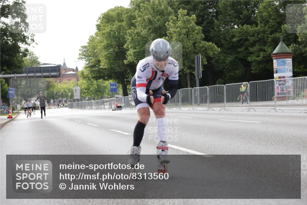 29.06.2025 - hella hamburg halbmarathon Jannik Wohlers http://msf.ph/oto/8313560 29.06.2025 08:59:14 Lombardsbrücke  meine-sportfotos.de