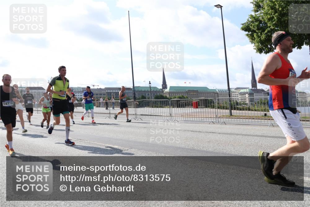29.06.2025 - hella hamburg halbmarathon Lena Gebhardt http://msf.ph/oto/8313575 29.06.2025 09:59:54 Lombardsbrücke 14778, 12479, 1006, 1125, 1239, 1264, 1334, 1366, 1642, 1834, 1914, 1955, 2099, 2159, 2348, 2364, 2391, 2432, 2447, 2582, 2584, 2630, 2676, 2677, 2910, 3181, 3279, 3668, 3836, 4013, 4231, 4426, 4632, 4772, 4796, 4837, 5015, 5134, 5272, 5277, 5341, 6174, 6201, 6202, 6414, 6415, 6462, 6581, 6587, 8330, 8520, 8542, 8652, 8846, 8929, 9142, 9488, 9903, 9907, 9984, 10020, 10031, 11039, 11568, 11844 meine-sportfotos.de