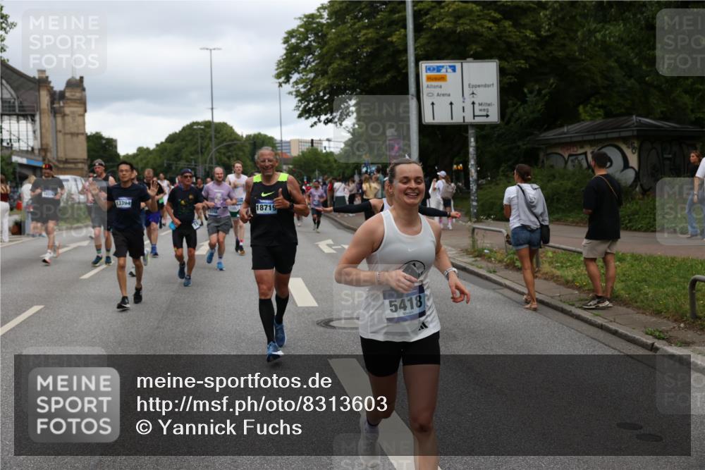 29.06.2025 - hella hamburg halbmarathon Yannick Fuchs http://msf.ph/oto/8313603 29.06.2025 10:50:41 20KM 1485, 1583, 1955, 2034, 2741, 3413, 3435, 3836, 4152, 4940, 5033, 5418, 5492, 5570, 6399, 6416, 6835, 7716, 8393, 8542, 8652, 8669, 8825, 9488, 9727, 9820, 9884, 9907, 9934, 10133, 10212, 11083, 11212, 11612, 12014, 12348, 12440, 12523, 12590, 12712, 13394, 13666, 13750, 14139, 14408, 14588, 14678, 15097, 15407, 15431, 15695, 15712, 16113, 16121, 16257, 16261, 16470, 16634, 16679, 17268, 17617, 18208, 18652, 18719, 18899, 19091, 19184 meine-sportfotos.de