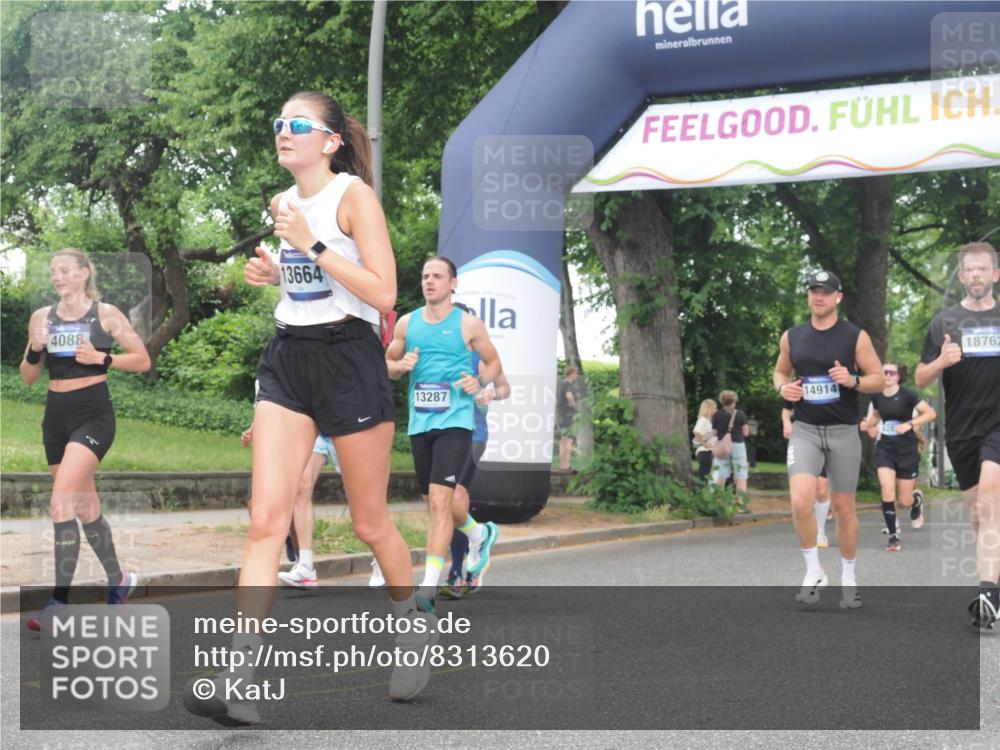 29.06.2025 - hella hamburg halbmarathon KatJ http://msf.ph/oto/8313620 29.06.2025 10:44:58 Zwischen KM18-KM19 1595, 2282, 2806, 2907, 3251, 4088, 5277, 5341, 6104, 6302, 7856 meine-sportfotos.de