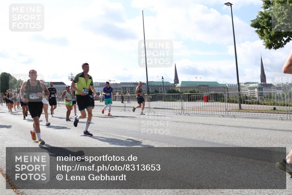 29.06.2025 - hella hamburg halbmarathon Lena Gebhardt http://msf.ph/oto/8313653 29.06.2025 09:59:54 Lombardsbrücke 2364, 1914, 14778, 1006, 1125, 1239, 1264, 1334, 1366, 1642, 1834, 1914, 1955, 2099, 2159, 2348, 2364, 2391, 2432, 2447, 2582, 2584, 2630, 2676, 2677, 2910, 3181, 3279, 3668, 3836, 4013, 4231, 4426, 4632, 4772, 4796, 4837, 5015, 5134, 5272, 5277, 5341, 6174, 6201, 6202, 6414, 6415, 6462, 6581, 6587, 8330, 8520, 8542, 8652, 8846, 8929, 9142, 9488, 9903, 9907, 9984, 10020, 10031, 11039, 11568, 11844 meine-sportfotos.de