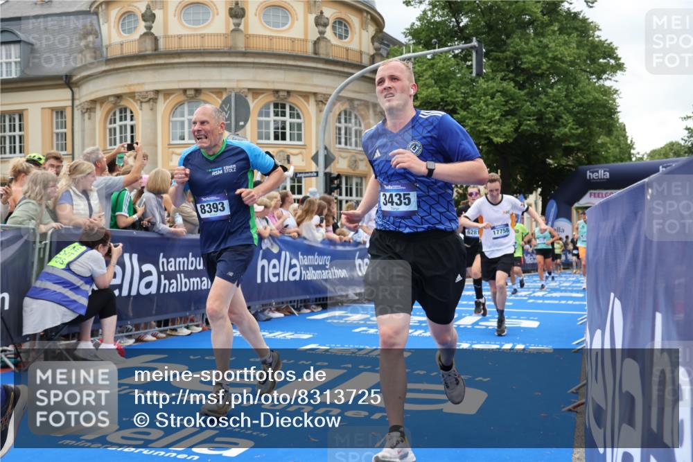 29.06.2025 - hella hamburg halbmarathon Strokosch-Dieckow http://msf.ph/oto/8313725 29.06.2025 10:57:29 Ziel 1239, 2236, 2652, 3435, 4502, 5015, 5134, 5457, 5458, 5728, 6281, 6302, 8393, 9727, 12144, 13245, 13394, 14571, 14951, 15695, 16093, 16830, 17160, 17758, 17769, 17828 meine-sportfotos.de