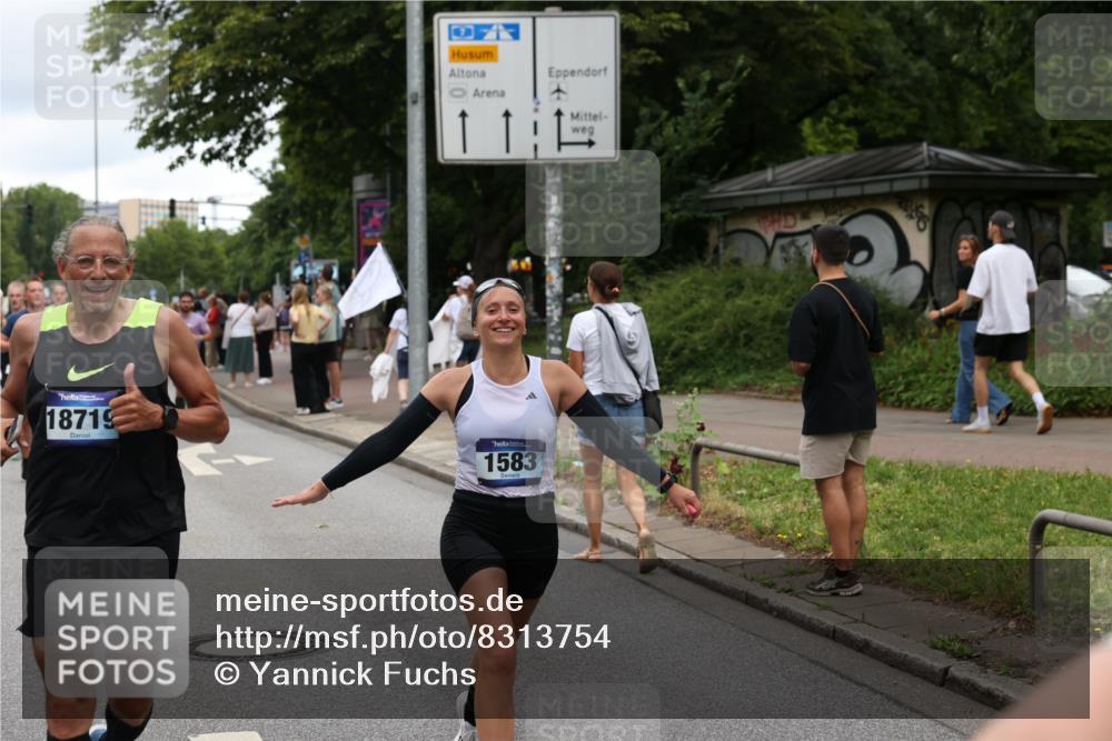 29.06.2025 - hella hamburg halbmarathon Yannick Fuchs http://msf.ph/oto/8313754 29.06.2025 10:50:42 20KM 1485, 1583, 1955, 2034, 2741, 3413, 3435, 3836, 4940, 5033, 5418, 5492, 5570, 6399, 6416, 6835, 7716, 8393, 8542, 8652, 8669, 8825, 9488, 9727, 9820, 9884, 9907, 9934, 10133, 10212, 11083, 11212, 11612, 12014, 12348, 12440, 12523, 12590, 12712, 13394, 13666, 13750, 14139, 14408, 14678, 15097, 15431, 15695, 15712, 15726, 16113, 16257, 16261, 16470, 16634, 16679, 17268, 17617, 18208, 18652, 18719, 18899, 19091, 19184 meine-sportfotos.de