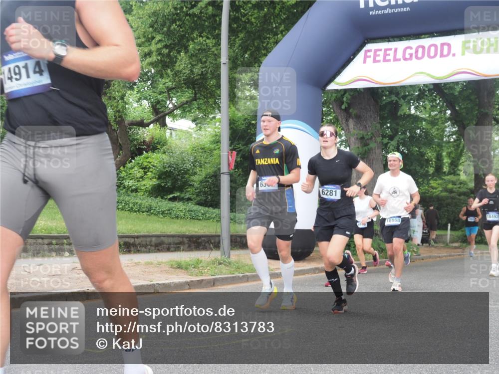29.06.2025 - hella hamburg halbmarathon KatJ http://msf.ph/oto/8313783 29.06.2025 10:45:01 Zwischen KM18-KM19 1595, 2907, 3251, 4088, 5277, 5341, 6104, 6281, 6302 meine-sportfotos.de