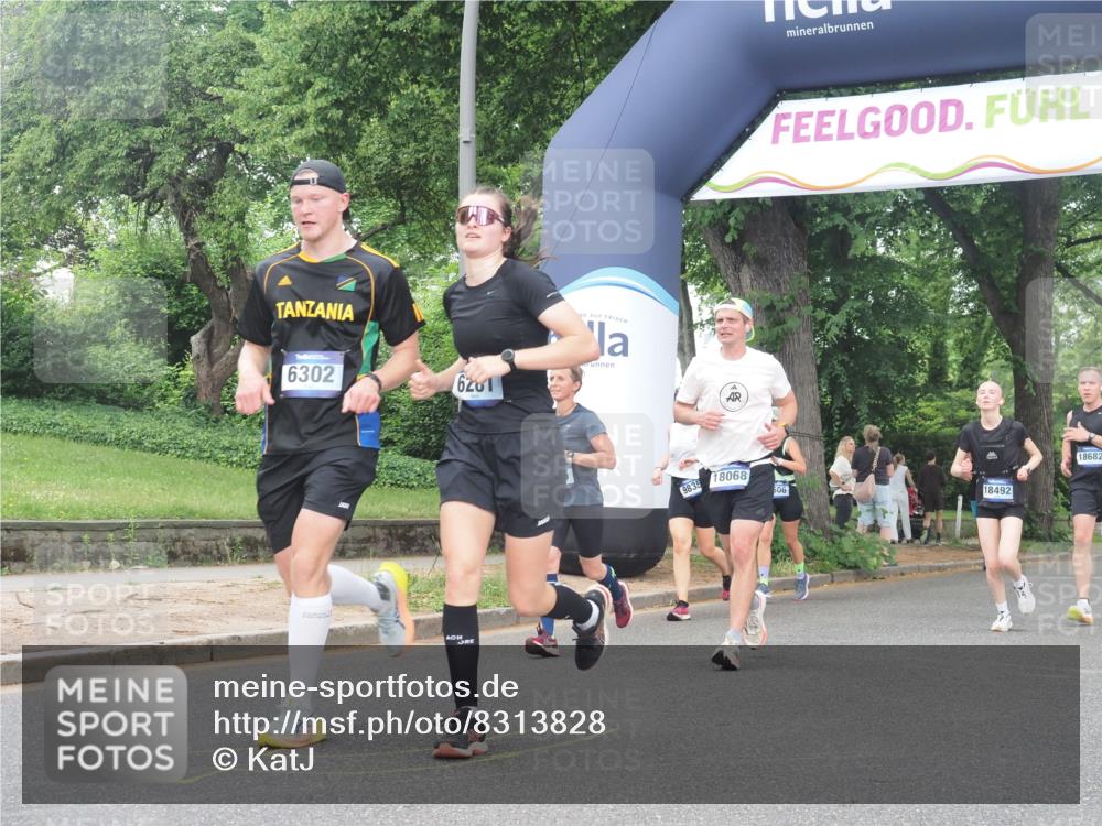 29.06.2025 - hella hamburg halbmarathon KatJ http://msf.ph/oto/8313828 29.06.2025 10:45:01 Zwischen KM18-KM19 1595, 2907, 3251, 4088, 5277, 5341, 6104, 6281, 6302 meine-sportfotos.de