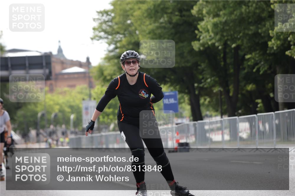 29.06.2025 - hella hamburg halbmarathon Jannik Wohlers http://msf.ph/oto/8313848 29.06.2025 08:59:19 Lombardsbrücke  meine-sportfotos.de