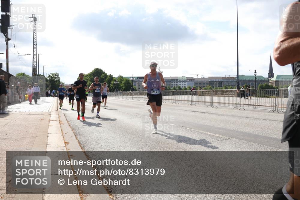 29.06.2025 - hella hamburg halbmarathon Lena Gebhardt http://msf.ph/oto/8313979 29.06.2025 09:47:19 Lombardsbrücke 5961, 2121, 1002, 1053, 1217, 1396, 1407, 1411, 1577, 1910, 1959, 2121, 2228, 2404, 2563, 2774, 2836, 2851, 3005, 3783, 3790, 3935, 4246, 4740, 5193, 5660, 5923, 5961, 6032, 6305, 6473, 6915, 7080, 7622, 7831, 7867, 7972, 8323, 8366, 8395, 9171, 9376, 9508, 9519, 10771, 11055, 11370, 11806, 11898, 12137, 12204, 12704, 13029, 13148, 13729, 13771, 13972, 13991, 14069, 14385, 14459, 16123, 18419 meine-sportfotos.de