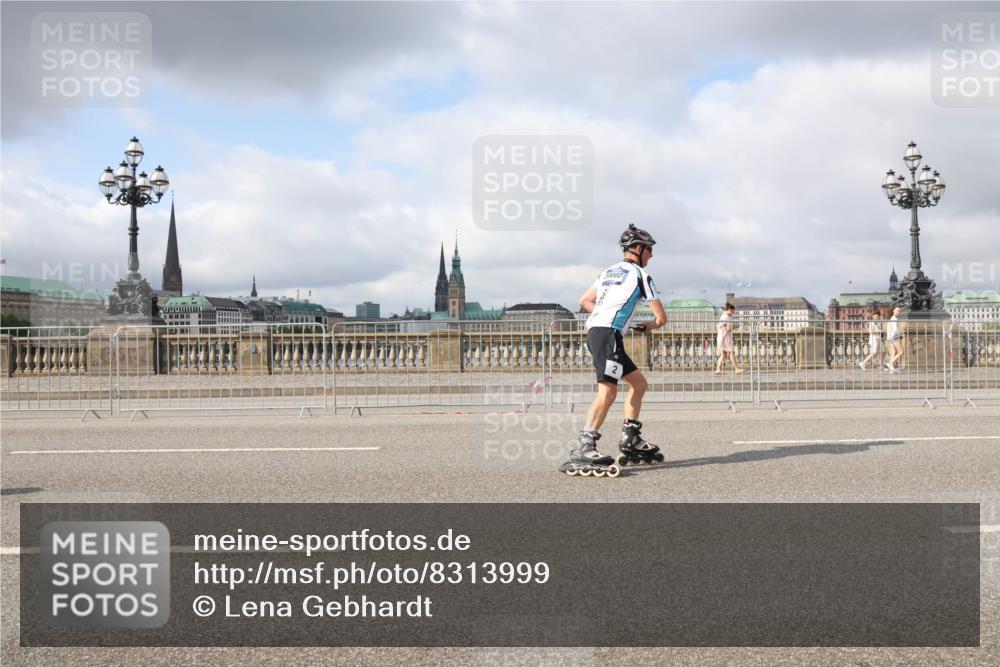29.06.2025 - hella hamburg halbmarathon Lena Gebhardt http://msf.ph/oto/8313999 29.06.2025 09:07:10 Lombardsbrücke 2000 meine-sportfotos.de