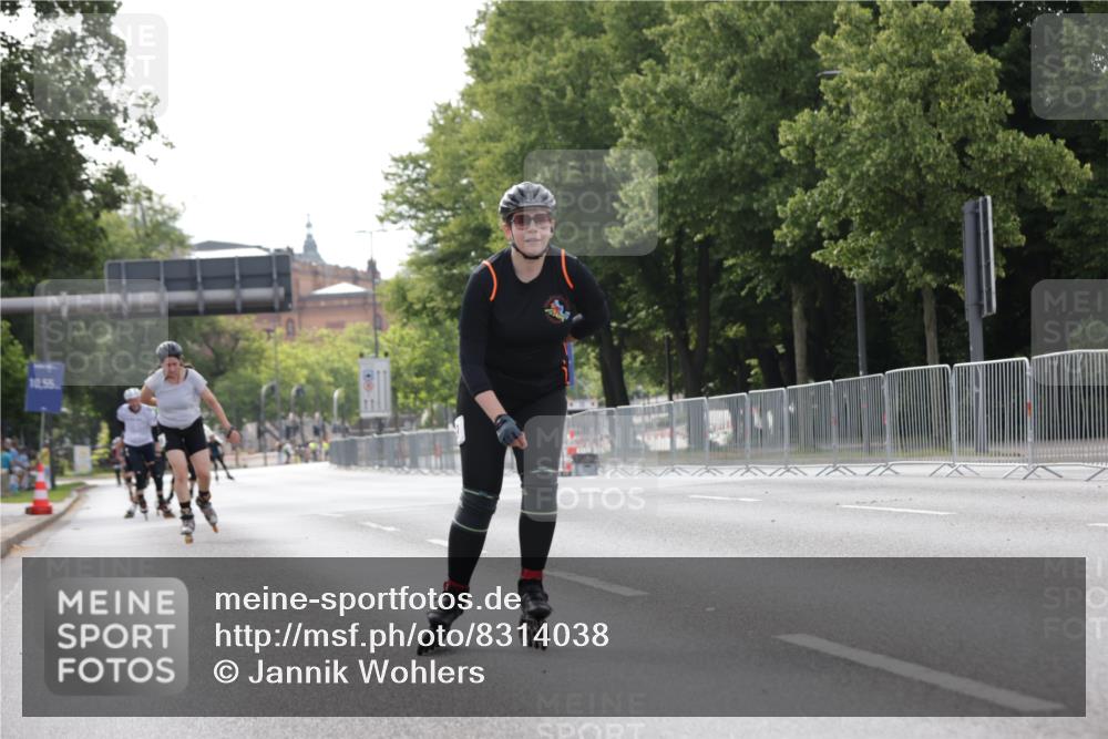 29.06.2025 - hella hamburg halbmarathon Jannik Wohlers http://msf.ph/oto/8314038 29.06.2025 08:59:20 Lombardsbrücke  meine-sportfotos.de