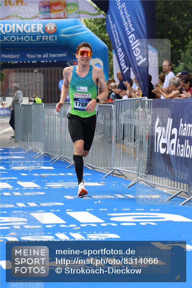 29.06.2025 - hella hamburg halbmarathon Strokosch-Dieckow http://msf.ph/oto/8314066 29.06.2025 10:10:58 Ziel 46, 17888 meine-sportfotos.de