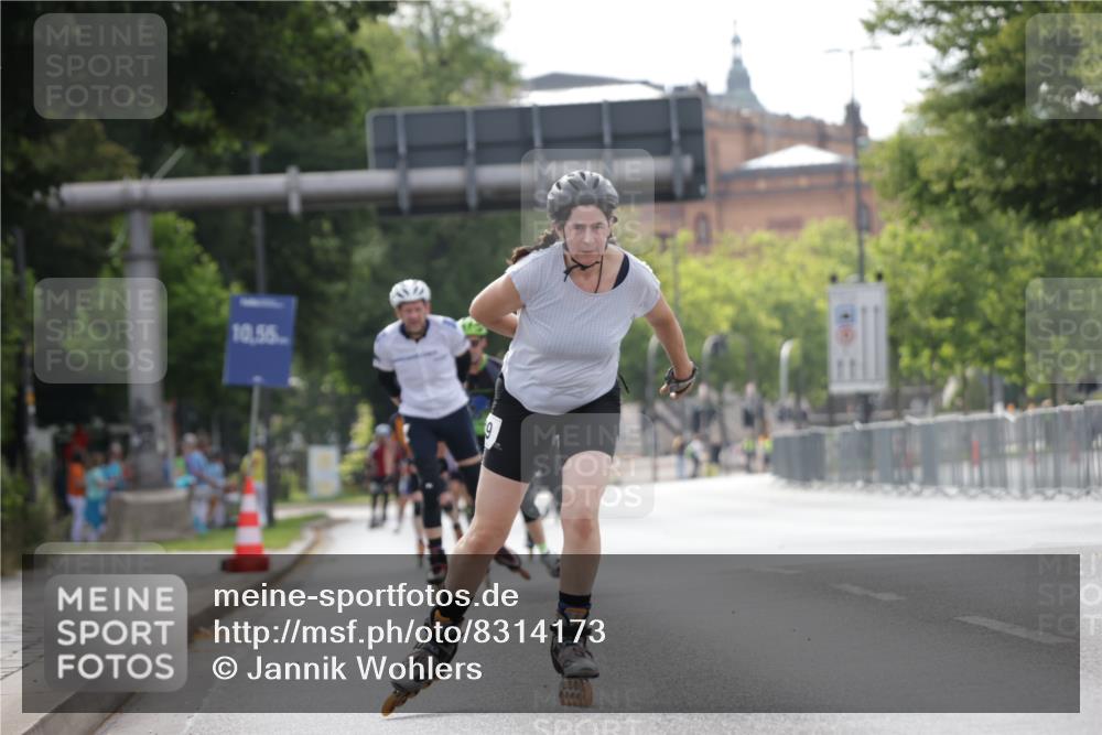 29.06.2025 - hella hamburg halbmarathon Jannik Wohlers http://msf.ph/oto/8314173 29.06.2025 08:59:22 Lombardsbrücke  meine-sportfotos.de