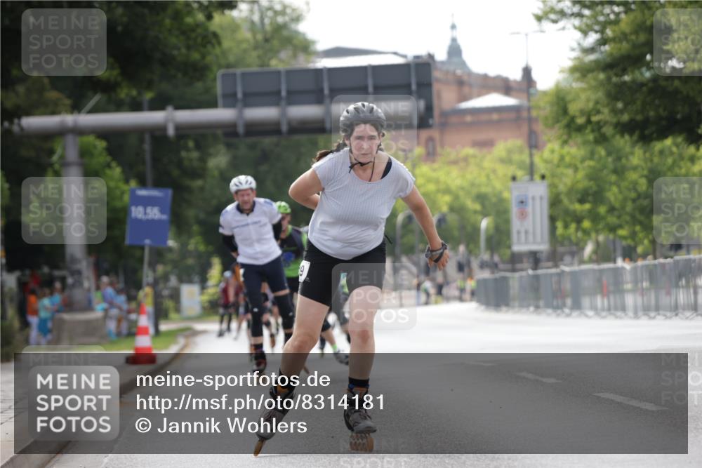 29.06.2025 - hella hamburg halbmarathon Jannik Wohlers http://msf.ph/oto/8314181 29.06.2025 08:59:22 Lombardsbrücke  meine-sportfotos.de