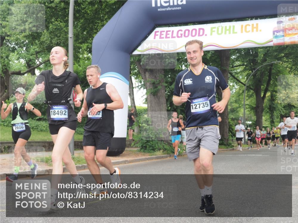 29.06.2025 - hella hamburg halbmarathon KatJ http://msf.ph/oto/8314234 29.06.2025 10:45:04 Zwischen KM18-KM19 1595, 2606, 3251, 4088, 5277, 6281, 6302 meine-sportfotos.de