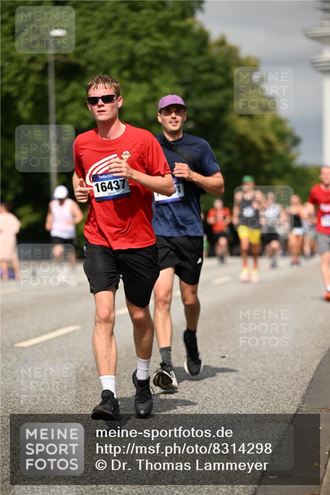 29.06.2025 - hella hamburg halbmarathon Dr. Thomas Lammeyer http://msf.ph/oto/8314298 29.06.2025 10:17:12 Kennedybrücke 1007, 1328, 1859, 2961, 3218, 3729, 4187, 4554, 4950, 5597, 5598, 6026, 7346, 8115, 8279, 8913, 9128, 9527, 10581 meine-sportfotos.de