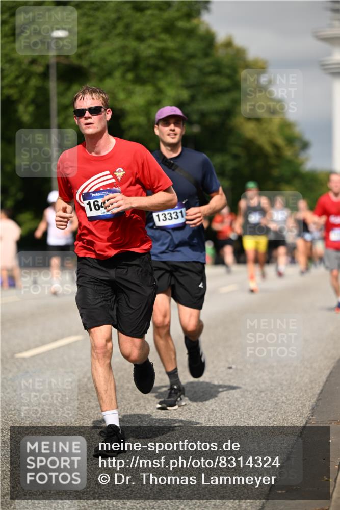 29.06.2025 - hella hamburg halbmarathon Dr. Thomas Lammeyer http://msf.ph/oto/8314324 29.06.2025 10:17:12 Kennedybrücke 1007, 1328, 1859, 2961, 3218, 3729, 4187, 4554, 4950, 5597, 5598, 6026, 7346, 8115, 8279, 8913, 9128, 9527, 10581 meine-sportfotos.de