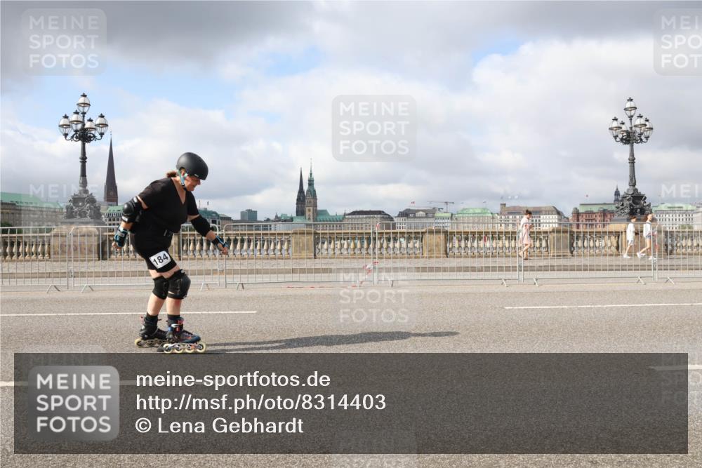 29.06.2025 - hella hamburg halbmarathon Lena Gebhardt http://msf.ph/oto/8314403 29.06.2025 09:07:11 Lombardsbrücke 100, 184 meine-sportfotos.de