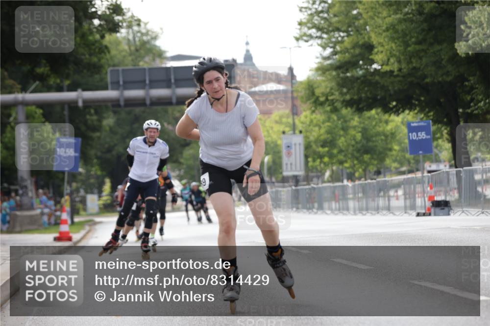 29.06.2025 - hella hamburg halbmarathon Jannik Wohlers http://msf.ph/oto/8314429 29.06.2025 08:59:23 Lombardsbrücke  meine-sportfotos.de