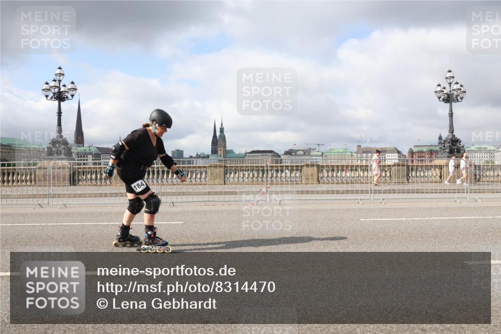29.06.2025 - hella hamburg halbmarathon Lena Gebhardt http://msf.ph/oto/8314470 29.06.2025 09:07:11 Lombardsbrücke 184 meine-sportfotos.de