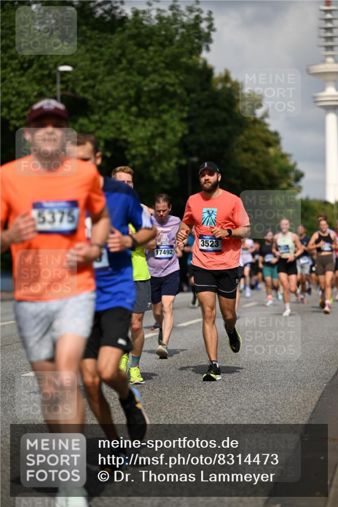 29.06.2025 - hella hamburg halbmarathon Dr. Thomas Lammeyer http://msf.ph/oto/8314473 29.06.2025 09:55:03 Kennedybrücke 1136, 1570, 1903, 1912, 1920, 1941, 2972, 3523, 3700, 3947, 4297, 4759, 4843, 4865, 4999, 5275, 5375, 5410, 6593, 7092, 7105, 7363, 7378, 7693, 7962, 8346, 8871, 9114, 9262, 9364, 9371, 9380, 9885, 10193, 10375, 10669, 11417 meine-sportfotos.de