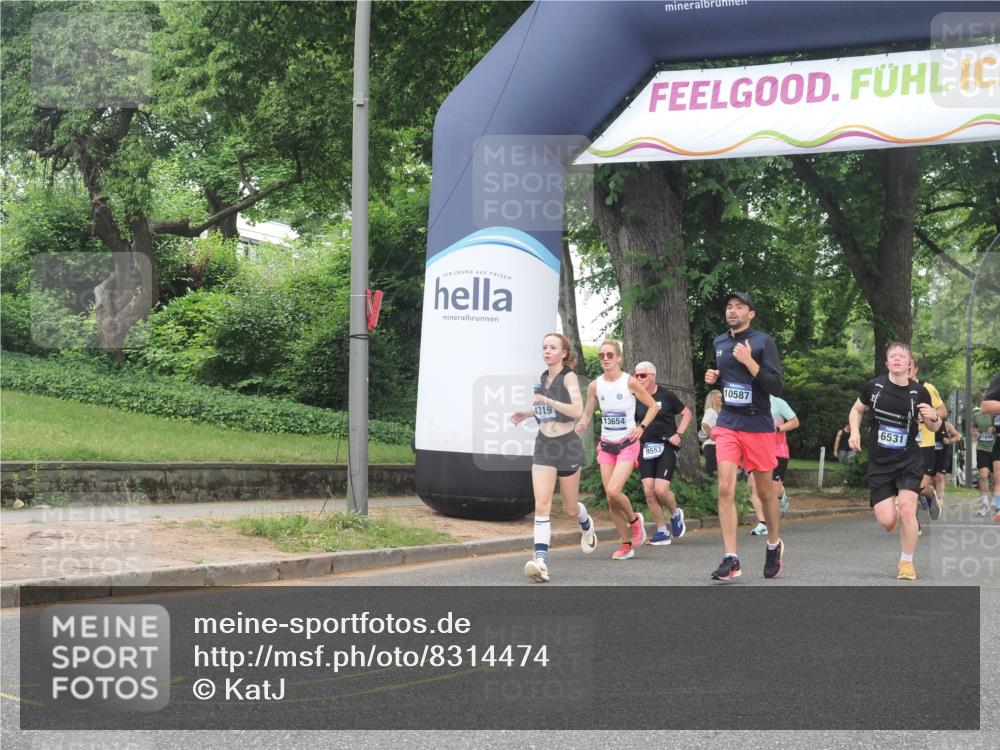 29.06.2025 - hella hamburg halbmarathon KatJ http://msf.ph/oto/8314474 29.06.2025 10:45:12 Zwischen KM18-KM19 4319, 4379, 6531 meine-sportfotos.de